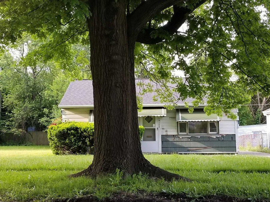 1st image of 14106 Caine Ave