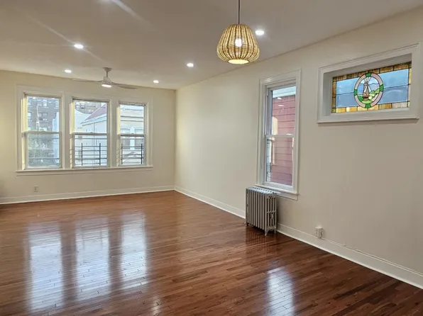 151 West 33rd Street image 1 of 18