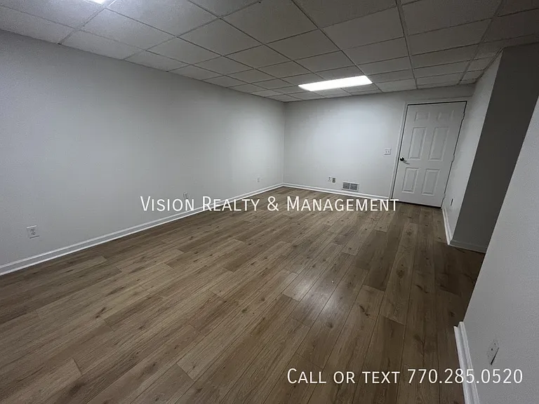 64 Wooddale Ln — Photo 16