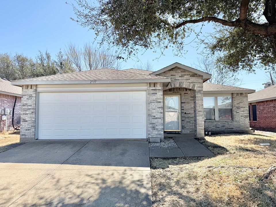 1st image of 2717 Meadowlark Dr