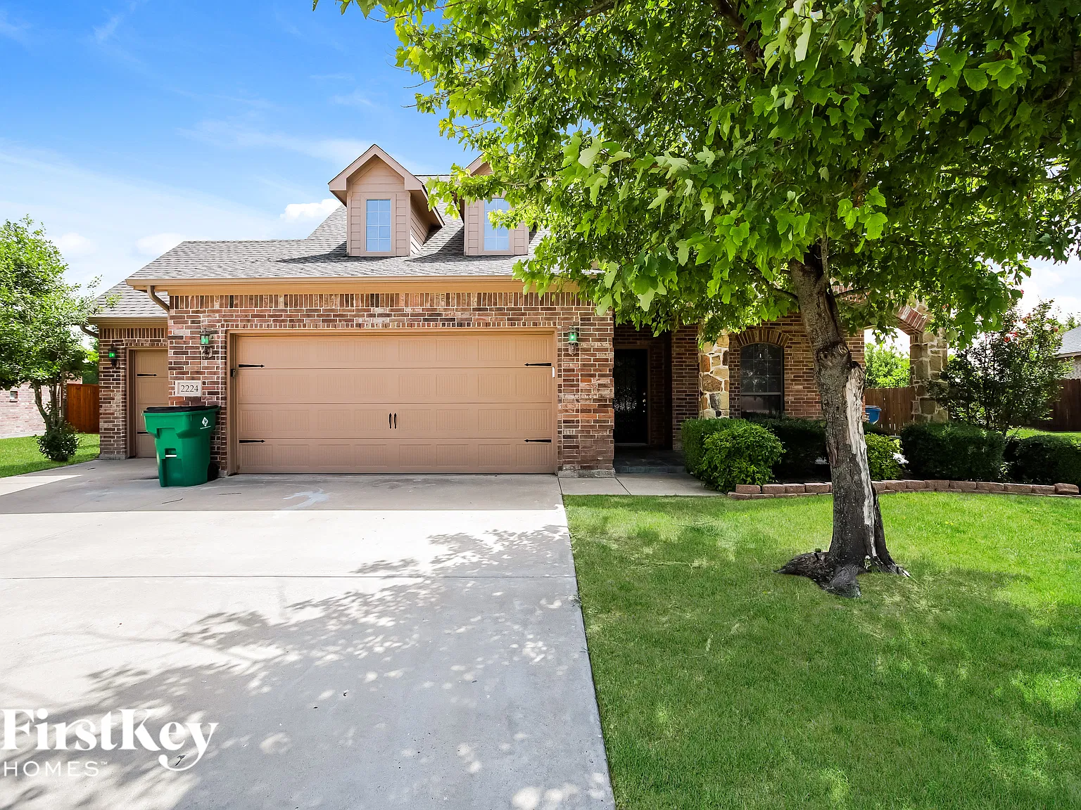 4 bed, 3.0 bath, 2993 sqft, $3,495 — Photo 1