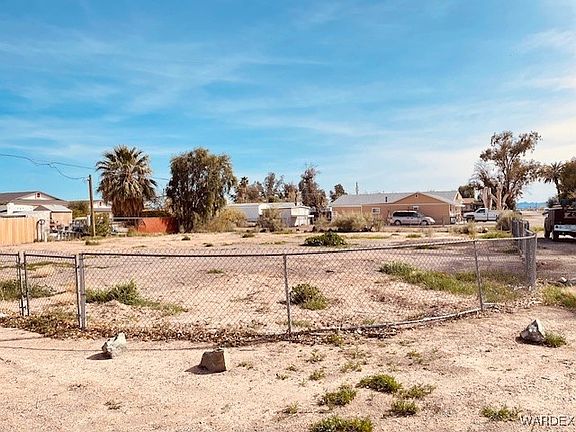 3rd image of 7886 S Cardinal Drive