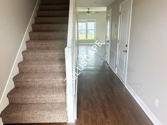 2nd image of 894 N Court St