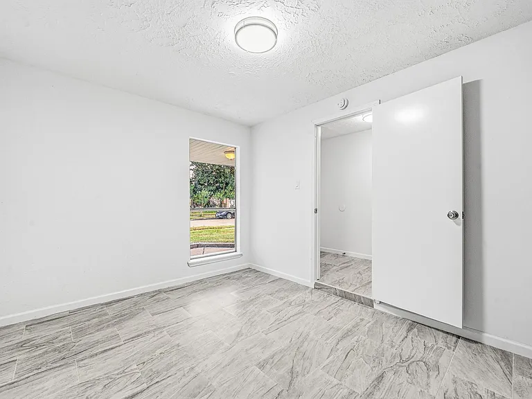 13118 Birch Grove Dr — Photo 8