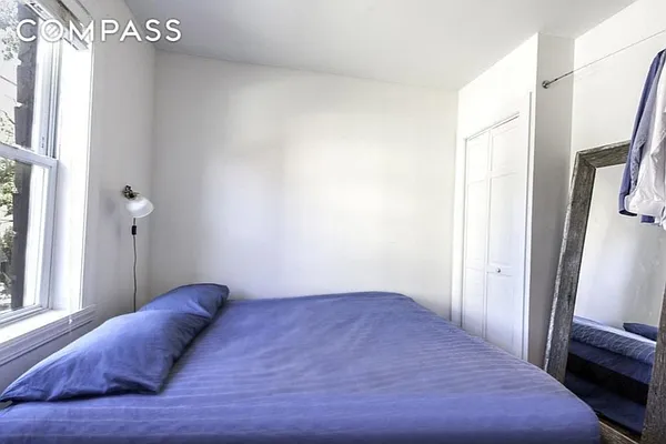 Rented by Compass | media 22