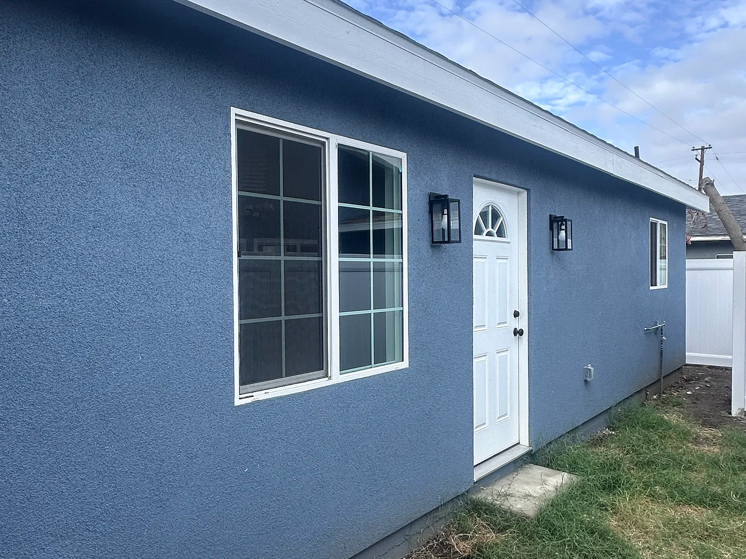 1009 Pontenova Ave — Photo 1