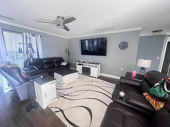 5th image of 706 Landon Dr