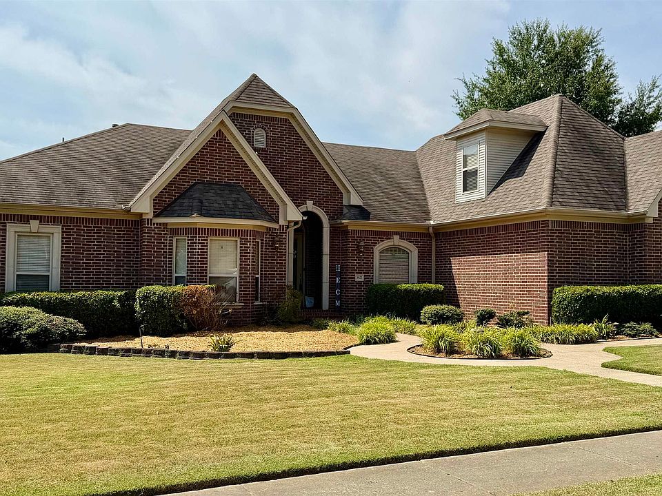 1st image of 3622 Independence Dr