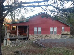 886 New Hope Rd, Hilham, TN 38568