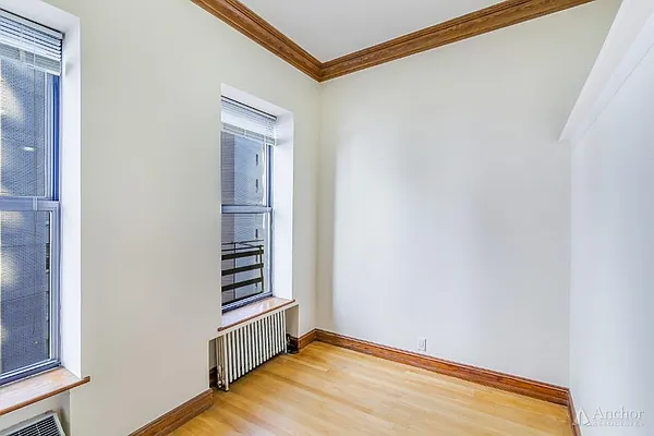 Rented by Anchor Associates | media 23