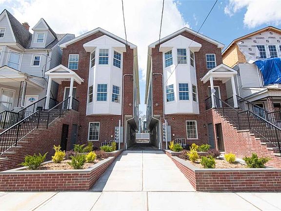2nd image of 133 Arlington Ave #2F