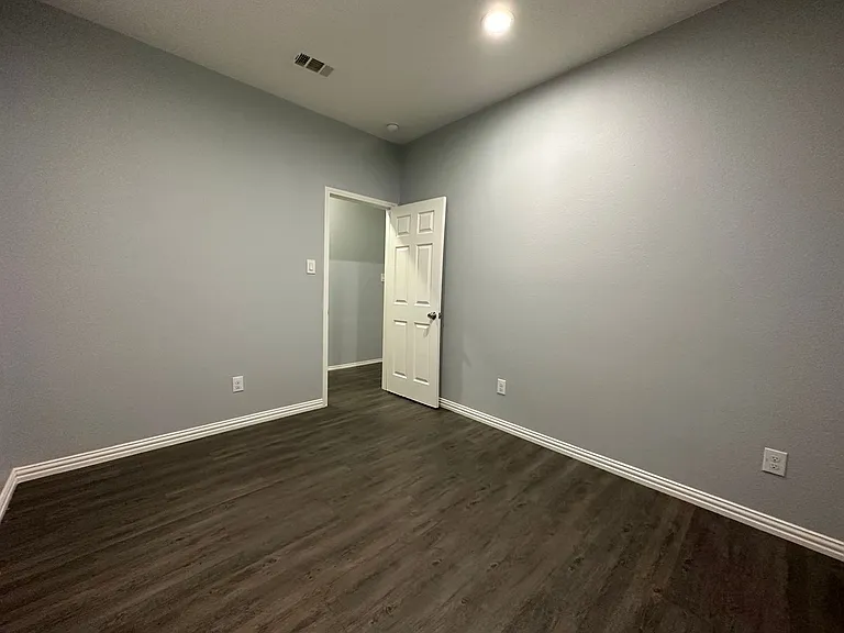 7411 Novella Dr — Photo 7