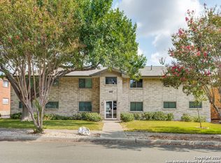 223 W Silver Sands Dr APT 2, San Antonio, TX 78216