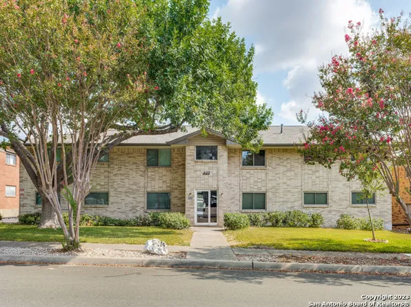 223 W SILVER SANDS DR #2, San Antonio, TX 78216