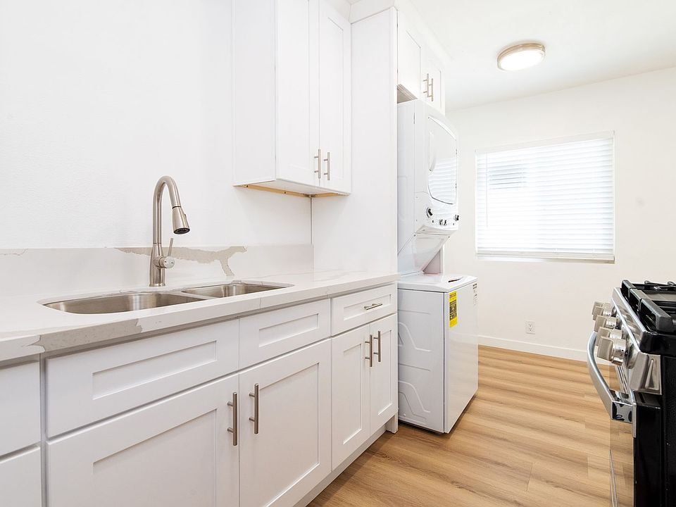 1st image of 12512 Rose Ave #B