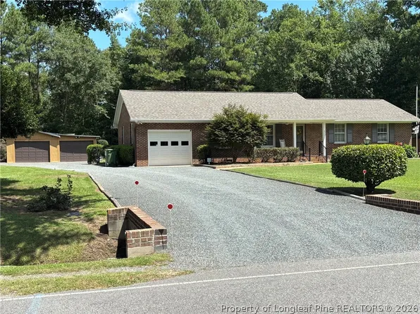 577 Forest Rd, Lumberton, NC 28358