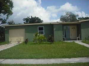 1st image of 151 SE El Sito Ct