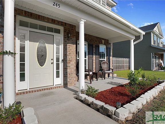 4th image of 245 SaddleClub Way