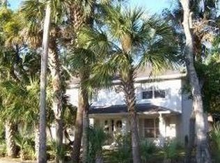 811 Magnolia St, New Smyrna Beach, FL 32168