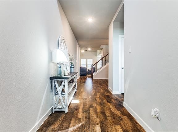 2nd image of 1925 Outpost Creek Ln