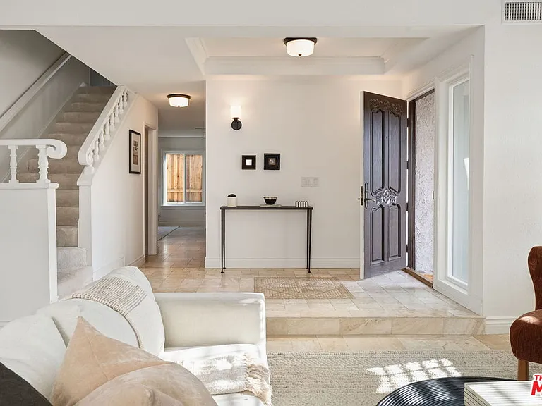6497 Country Club Dr — Photo 3