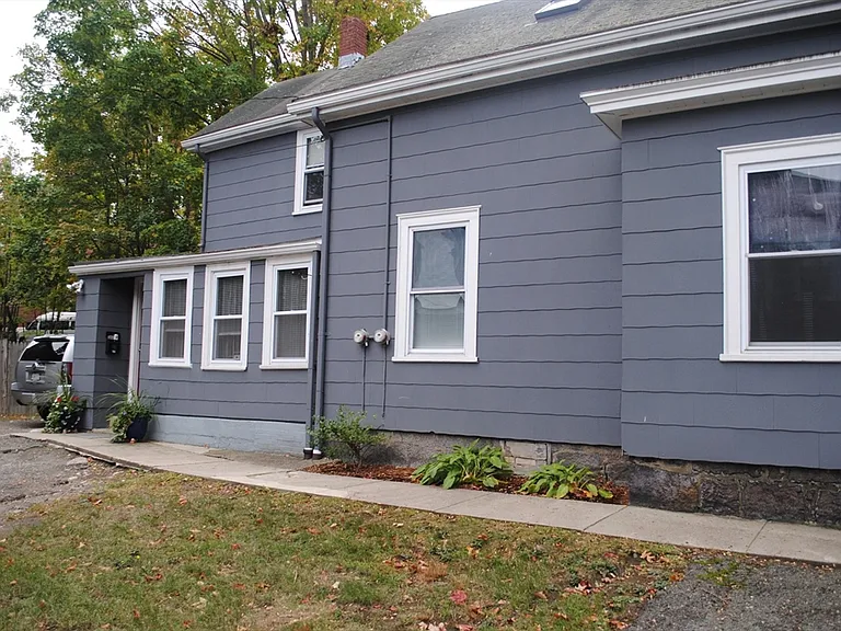 29 Walnut St #2 — Photo 1