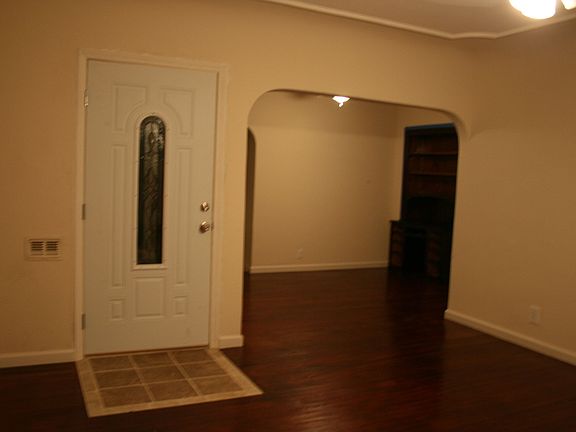 3rd image of 917 Wellswood Ave