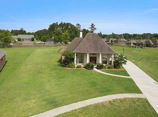 32776 Fox Run Dr, Walker, LA 70785