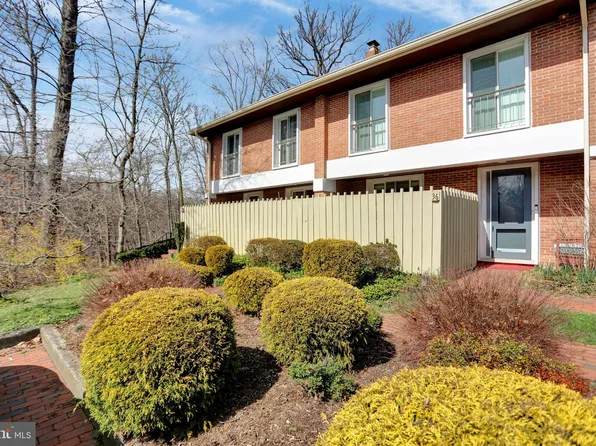 38 Bouton Green Ct, Baltimore, MD 21210