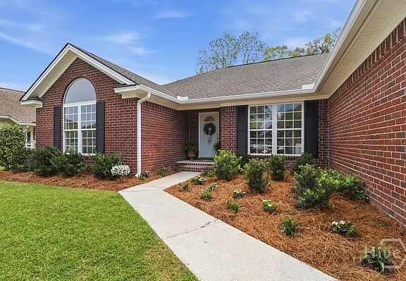 2nd image of 372 Belle Grove Circle