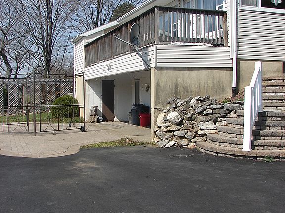 4th image of 5100 William Penn Hwy