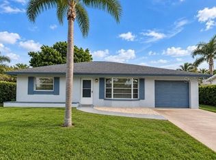 536 Center Rd, Venice, FL 34285