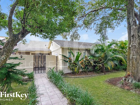 2nd image of 8006 La Serena Dr