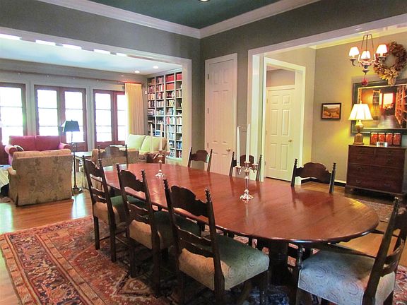 4th image of 426 Wiggins Creek Dr