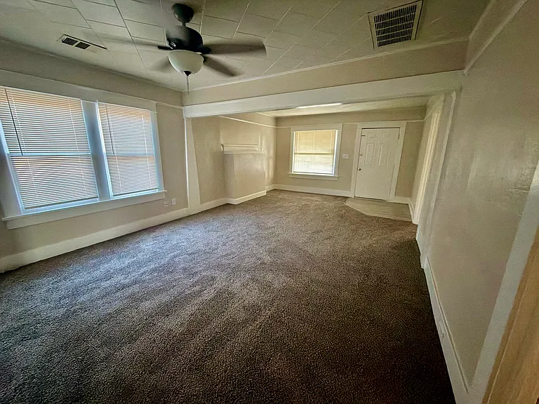 204 Belle Ave — Photo 3