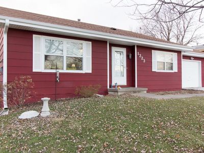 1223 S 5th St, Carlisle, IA, 50047