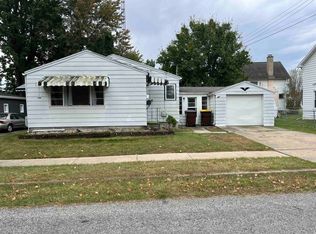215 Brady St, Chesaning, MI 48616