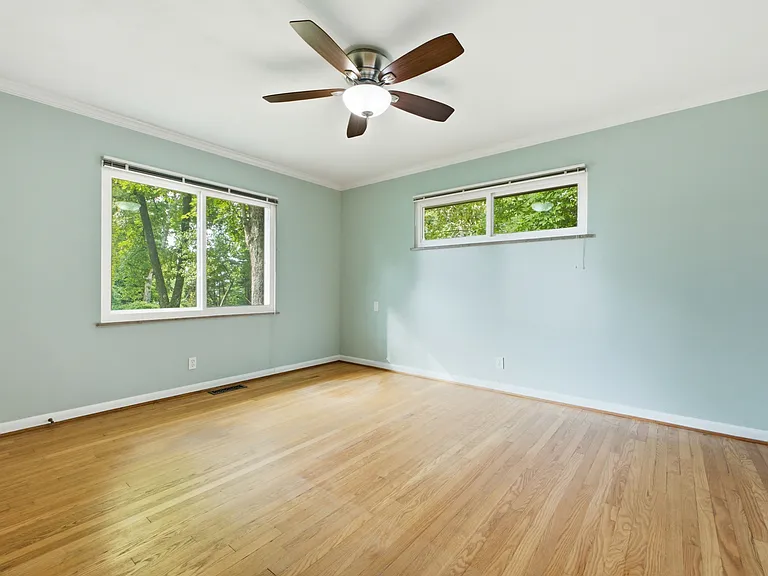 205 S Palisades Dr — Photo 13