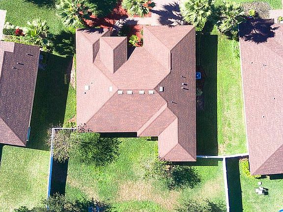 4th image of 24 Arrowhead Dr