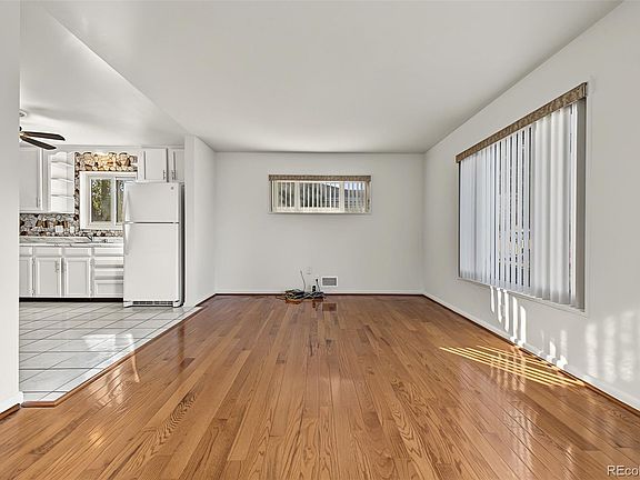 3rd image of 2060 W 73rd Place