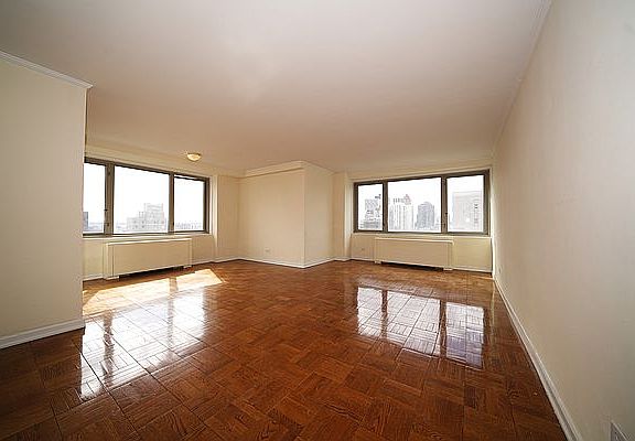 4th image of 444 E 82nd St APT 23B