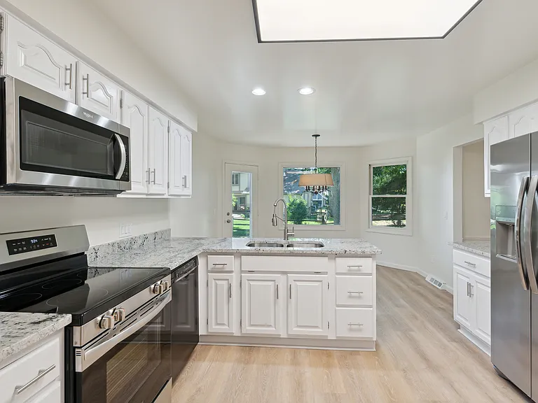 2410 Wealdstone Rd — Photo 34