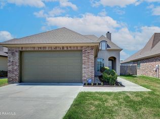 111 Gilmore Rd, Youngsville, LA 70592