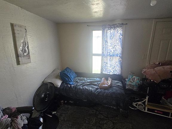 5th image of 1005 S 2ND Street