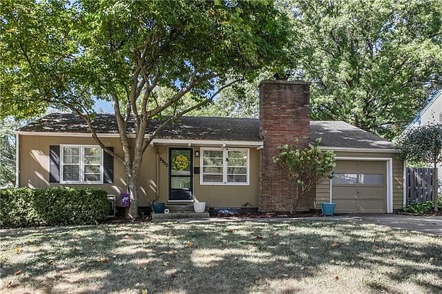 1st image of 8852 Rainbow Ln