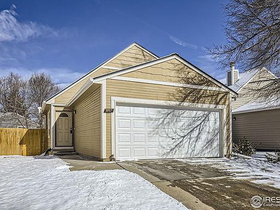 3rd image of 1057 Townley Cir