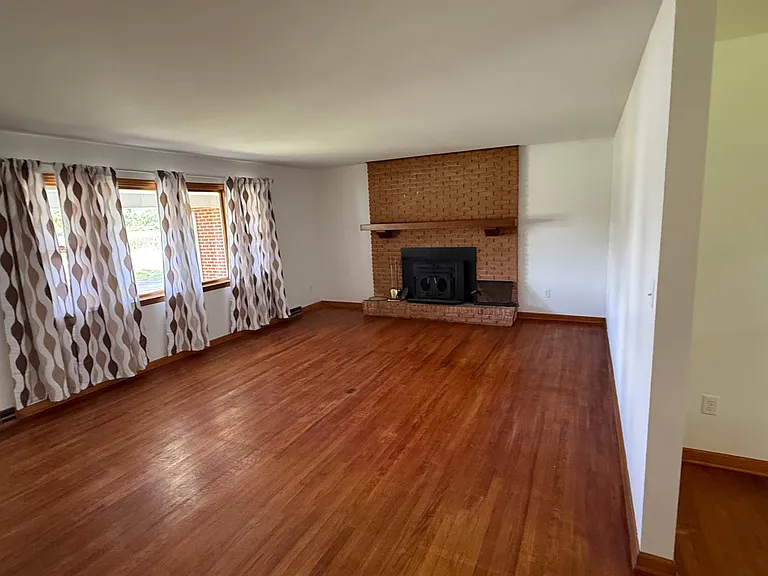 2090 Grange Hall Rd — Photo 13