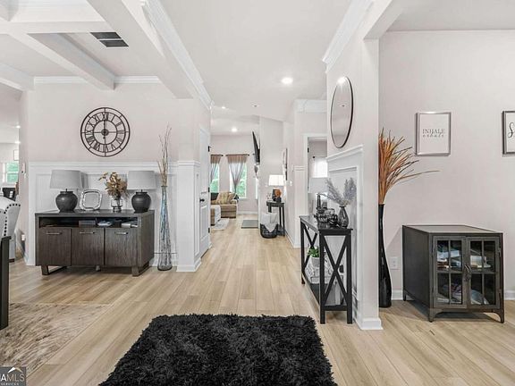 4th image of 361 Traditions Ln