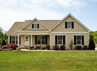 985 Russell Ridge Dr, Catawba, NC 28609