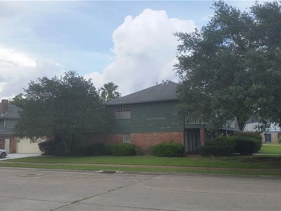 2nd image of 50 Park Timbers Ct